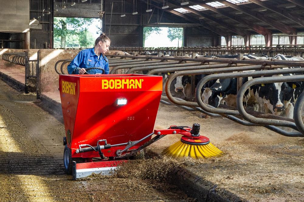 Bobman — компактная техника для ферм и коровников