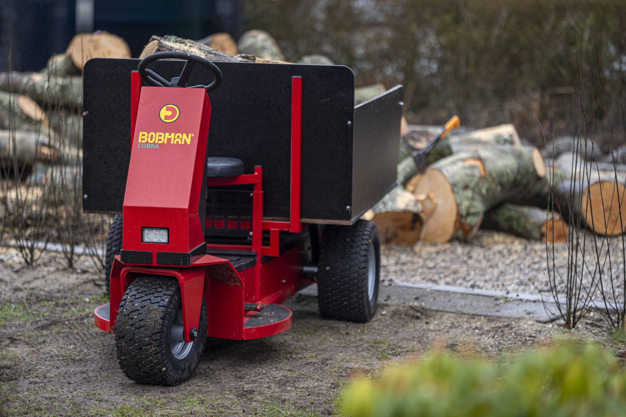 Bobman COBRA — электрическая молочная машина