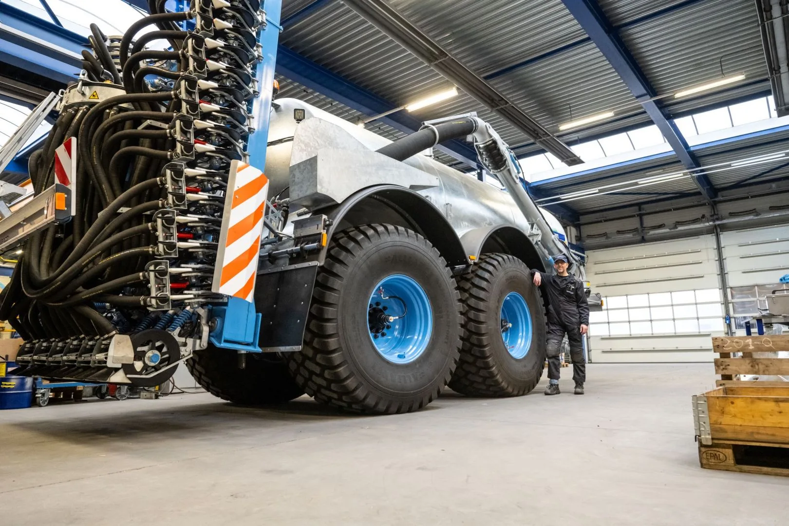DUPORT — duport_tank_tandem_bigfoot_4.webp
