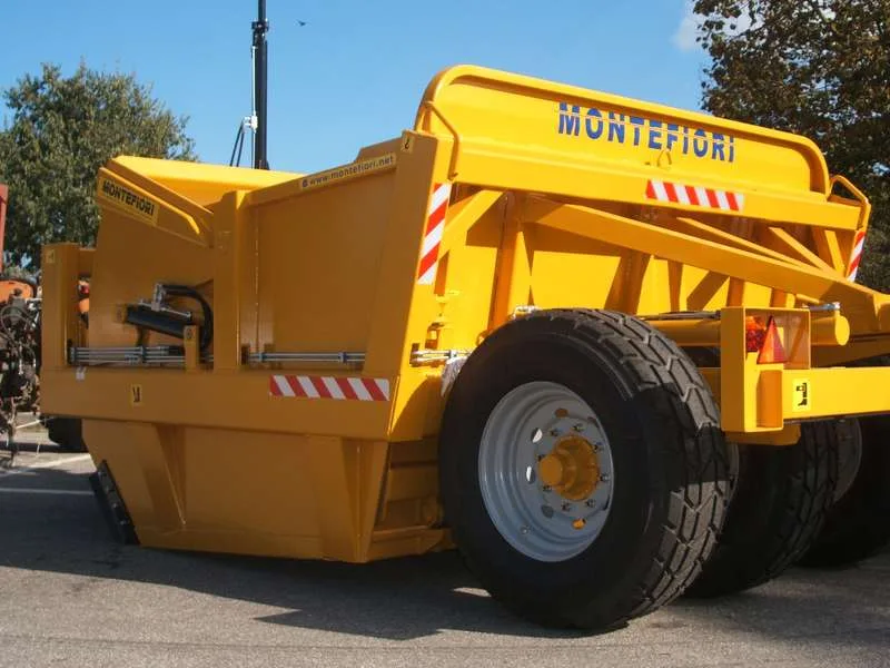 Прицепной скрепер Montefiori J280 — средне-тяжёлый класс