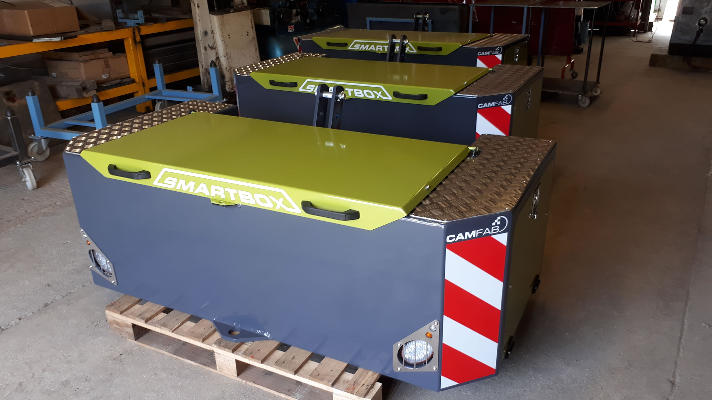 Ryetec Smartbox — фронтальный ящик с балластом и отсеком для инструмента