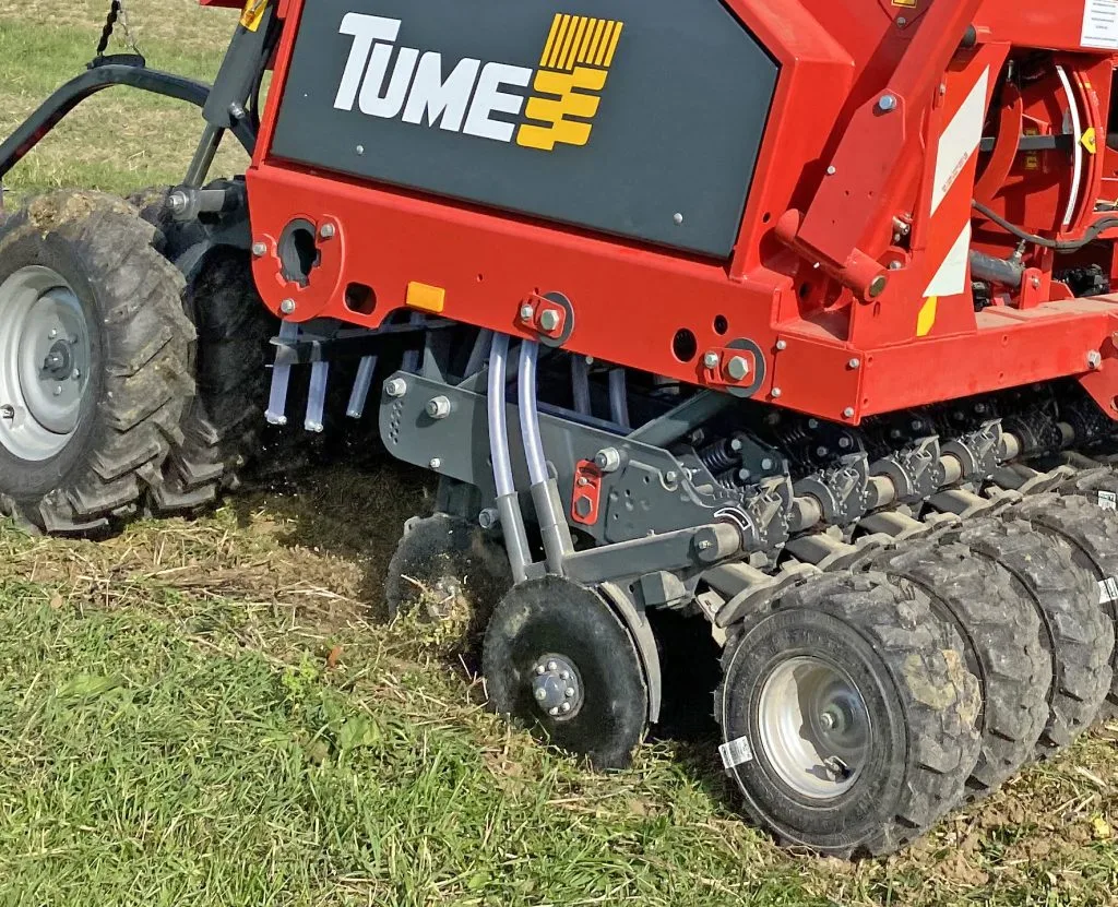 TUME Nova Combi — бункер и система высева